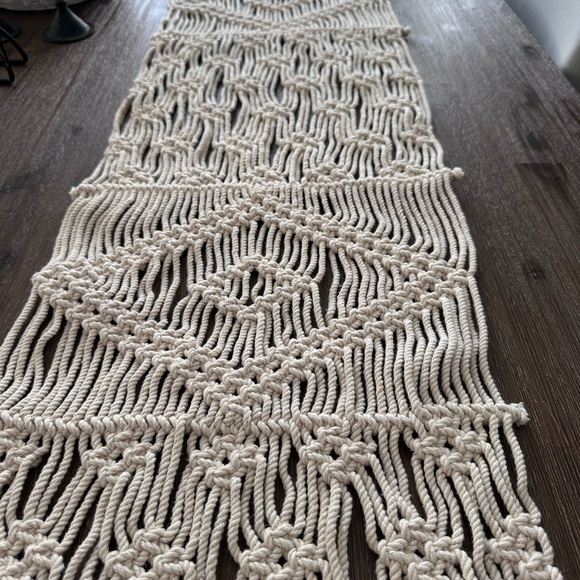 Cream Macrame Table Runner - Picture 5 of 5